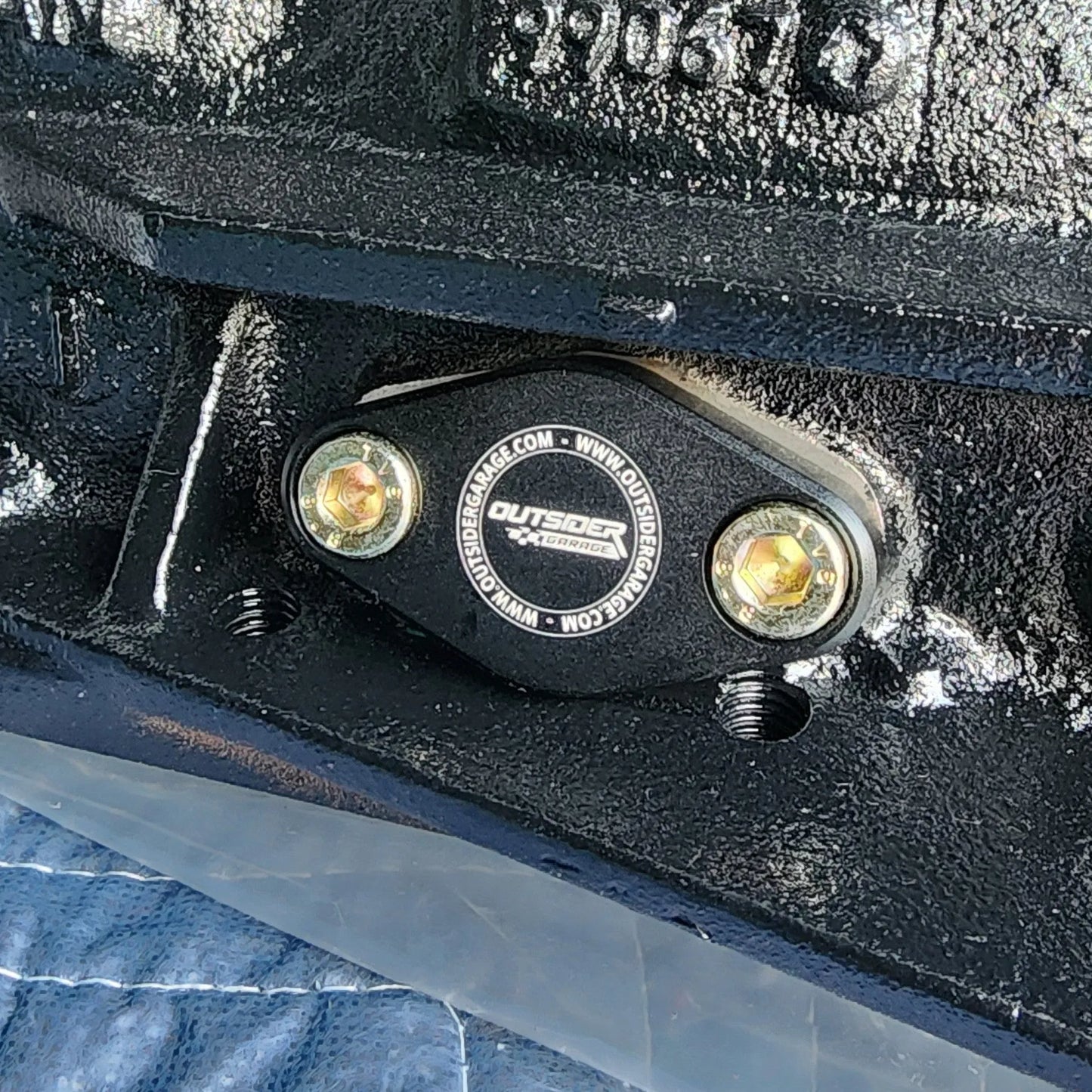 OutSiderGarage ニッサン RB26エンジン リアターボオイルドレンブロックオフプレート