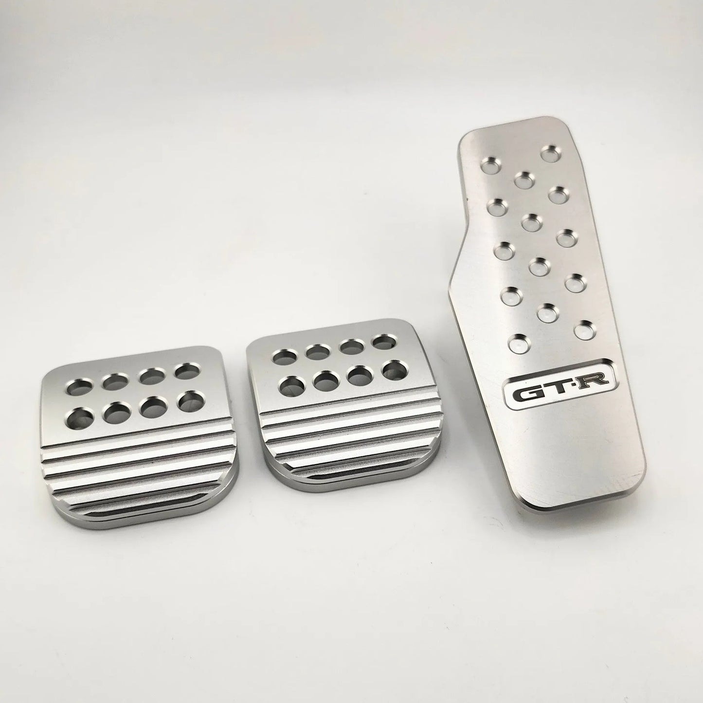 OutSiderGarage ニッサン R32 / R33 / R34スカイライン GT-R コンプリートペダルカバーセット