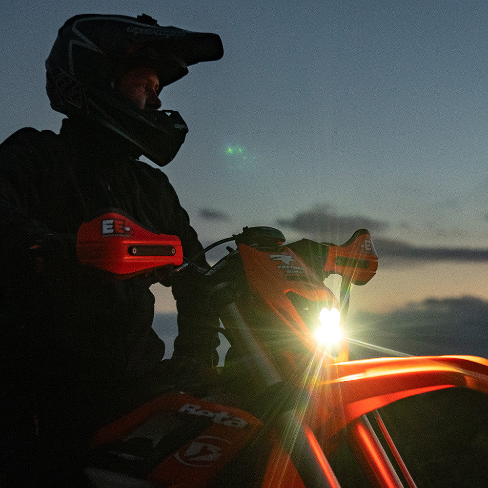 Baja Designs 22年以降 Beta RR-S 4ストローク用 - Squadron Sport/Pro ヘッドライトキット -