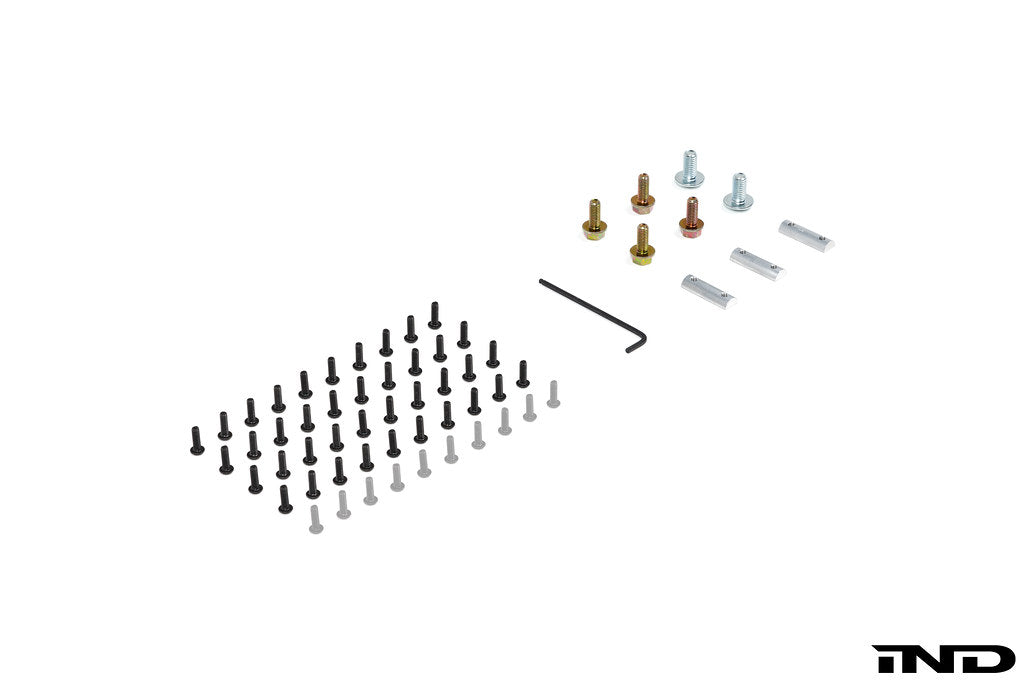 Fall-Line Motorsports G82 M4 リアクローズアウトパネルセット