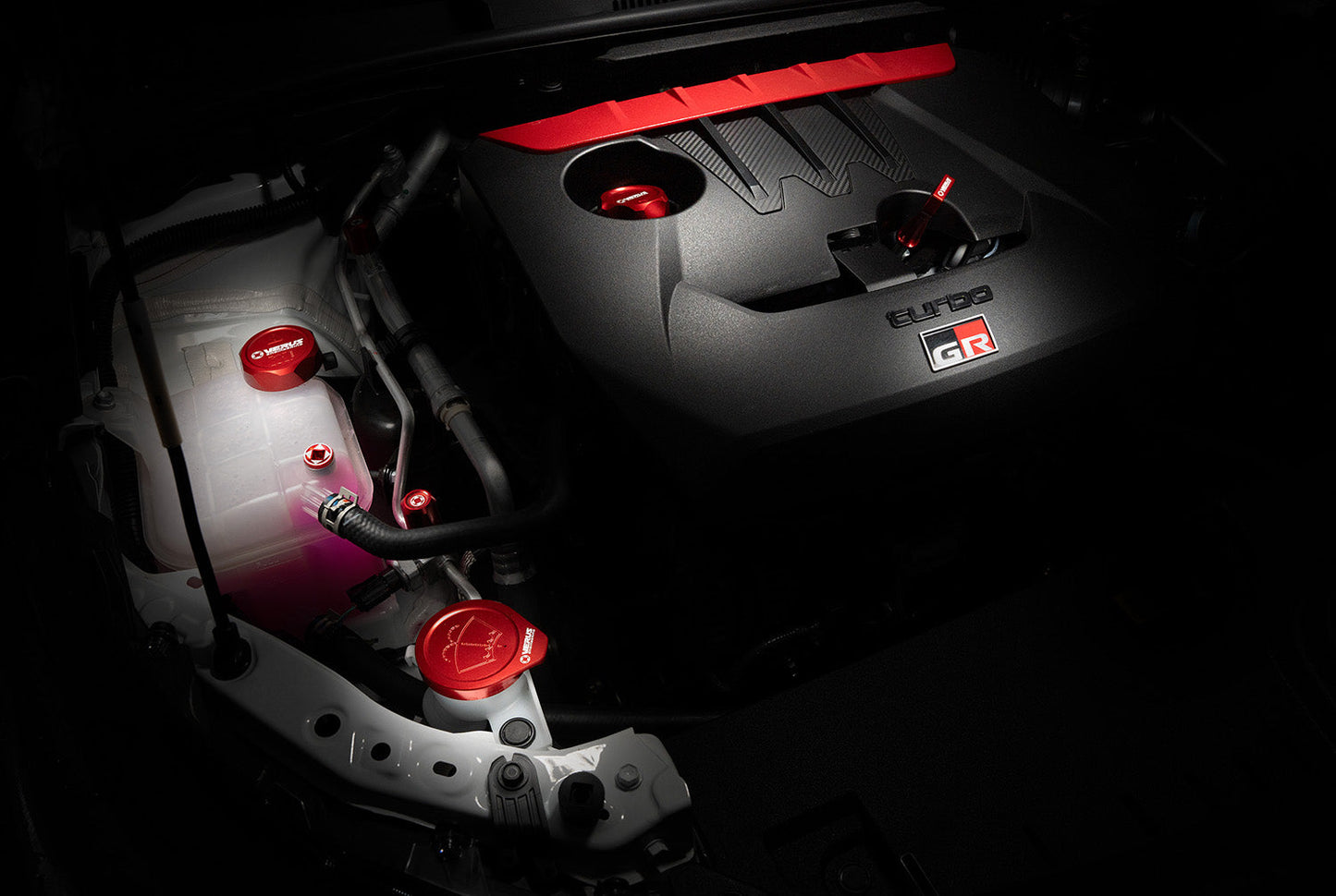 Verus Engineering クーラントキャップカバー&クーラントブリードスクリュー | 2023年以降 トヨタ GR カローラ (A0689A)