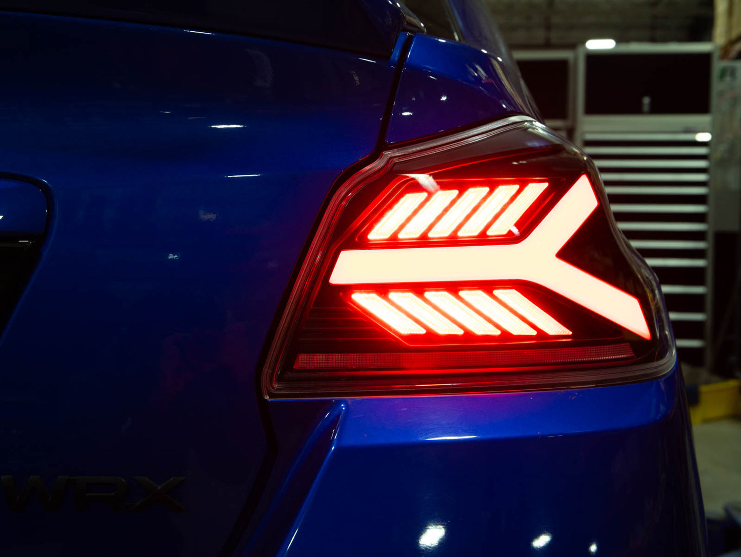 OLM Y-Spec LEDテールライト(スモークレンズ レッドオプティック) - 2015-2021 WRX / STI用