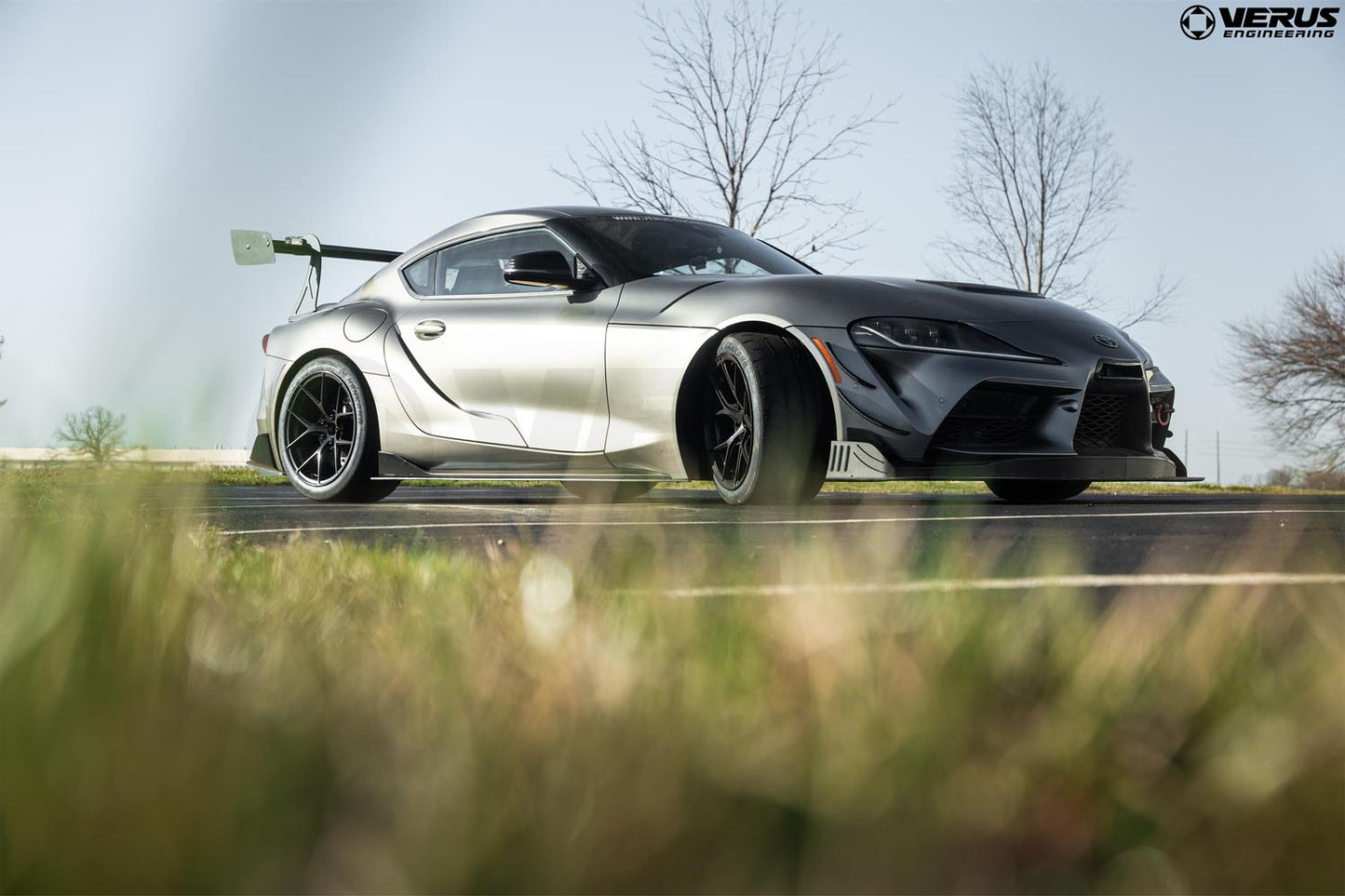 Verus Engineering V1X スワンネック リアウイングキット | 2020年以降 トヨタ A90 スープラ (A0598A)