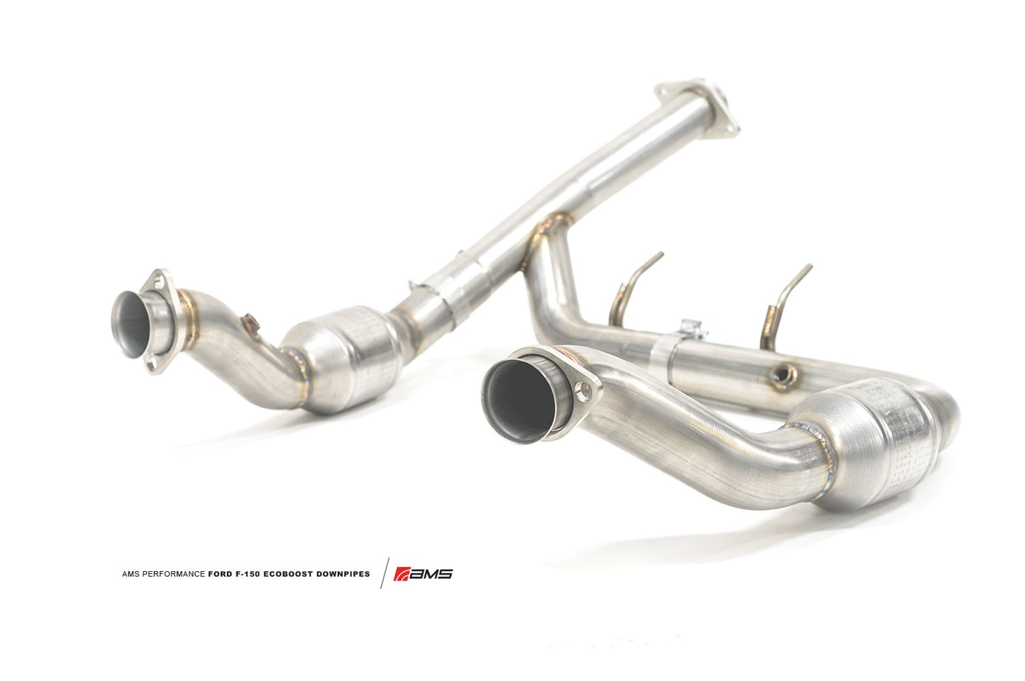 AMS Performance キャタライザー付きダウンパイプ | 2015-2020年 フォードF-150 エコブースト (AMS.32.05.0001-1)
