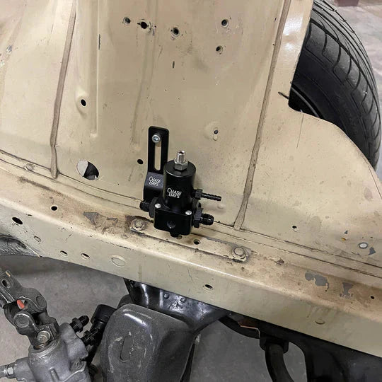 Chase Bays コンパクト燃圧レギュレーター | 汎用(CB-U-FPR)