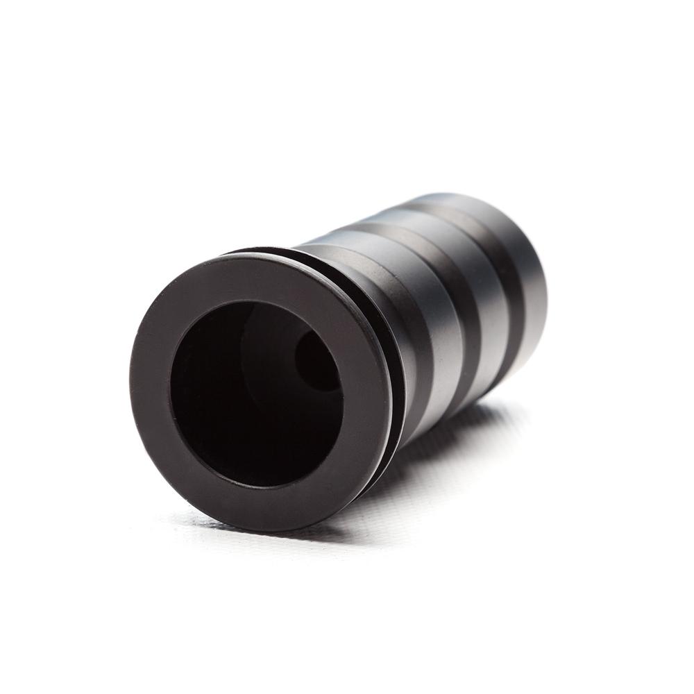 Cobb Tuning 消音チャンバー | 2016-2018 フォード フォーカス RS (894600)