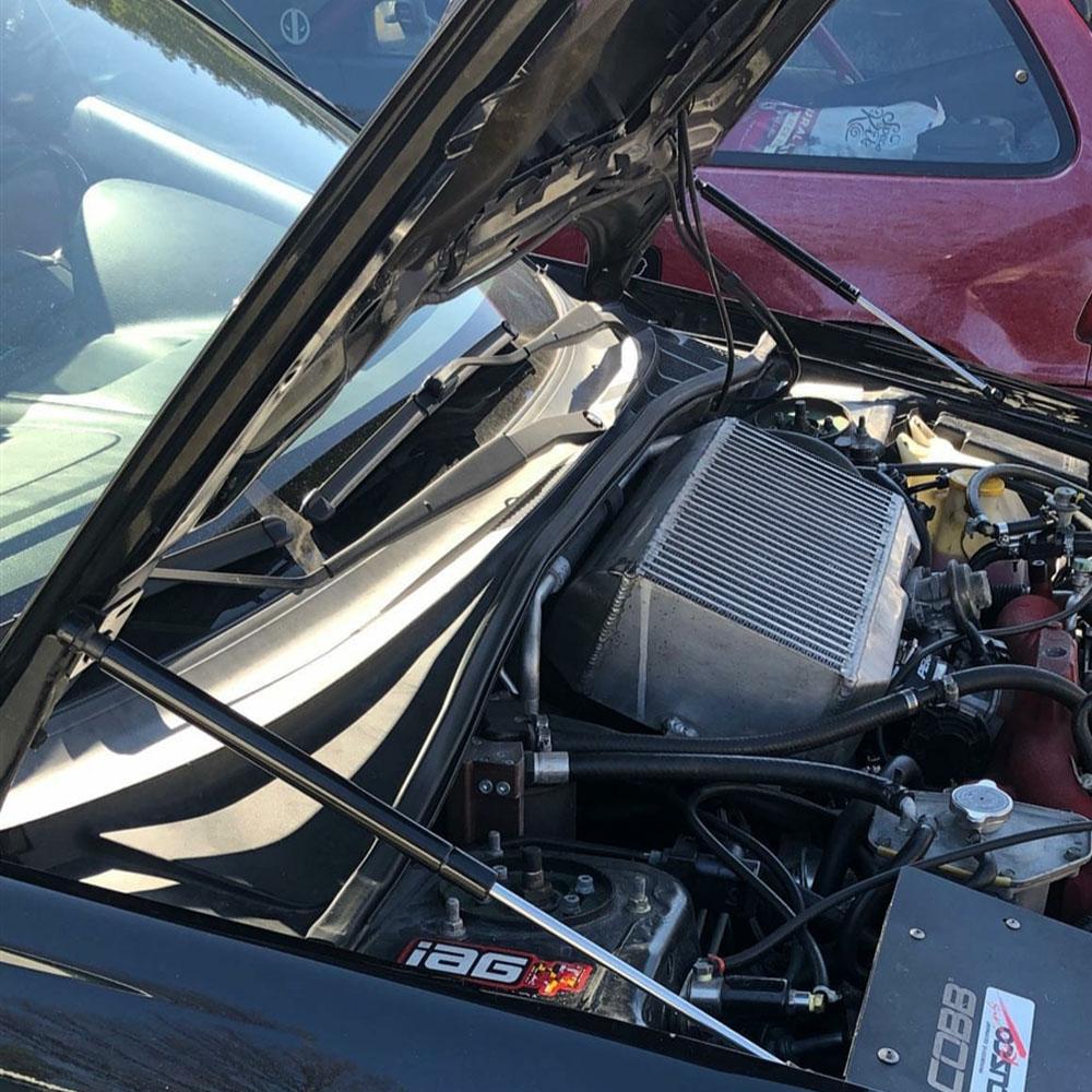 P2M カーボンエンジンフードダンパー | 2002-2007 スバル WRX/STI (P2-CHDGDAB-TP)