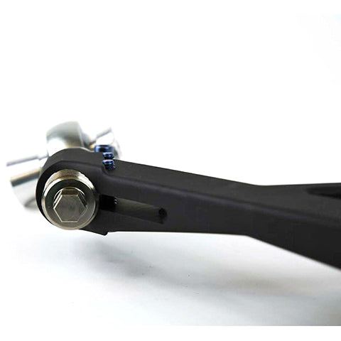 SPL フロントアッパーキャンバー/キャスターアーム | 2023年以降 日産 Z、2014年~2023年 インフィニティ Q50、および2017年~2023年 インフィニティ Q60 (SPL FUA Z34)