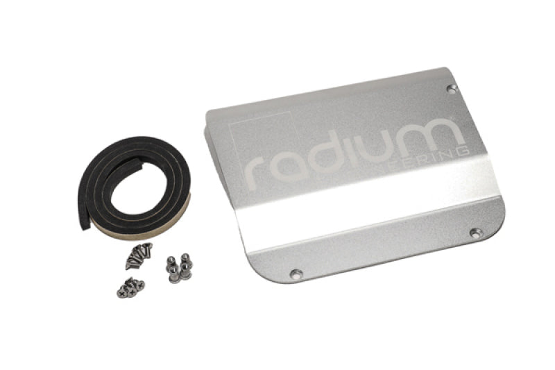 Radium Engineering 08-14 キャデラック CTS-V セダン / 11-15 キャデラック CTS-V クーペ 燃料ポンプ アクセスカバー