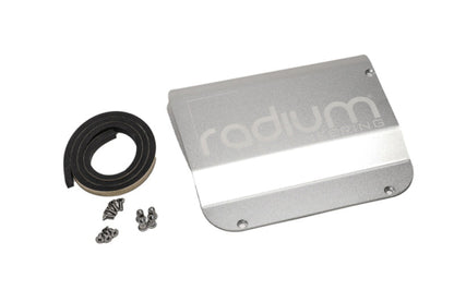 Radium Engineering 08-14 キャデラック CTS-V セダン / 11-15 キャデラック CTS-V クーペ 燃料ポンプ アクセスカバー