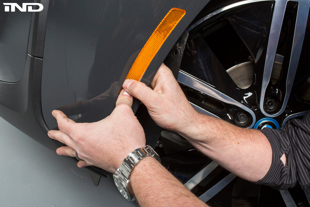 iND i01 i3 painted front reflector set - iND Distribution