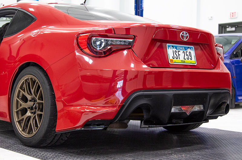 OLM ペイントマッチ/グロスブラック リアバンパーリップ - Firestorm - 2013-2016 Scion FR-S / 2013-2020 スバル BRZ / 2017-2020 Toyota 86