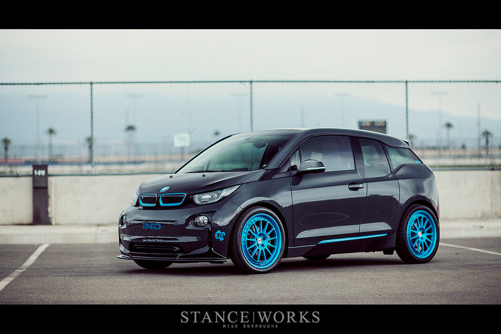 iND i01 i3 painted front grille set - iND Distribution