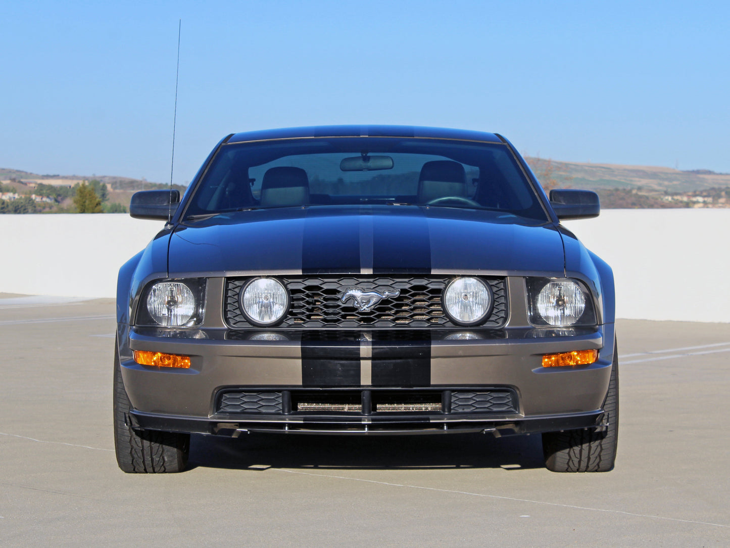 Rally Innovations 2005-2009 フォード マスタング GT 3ピース フロントスプリッター [FO-P8C-FSP-01]