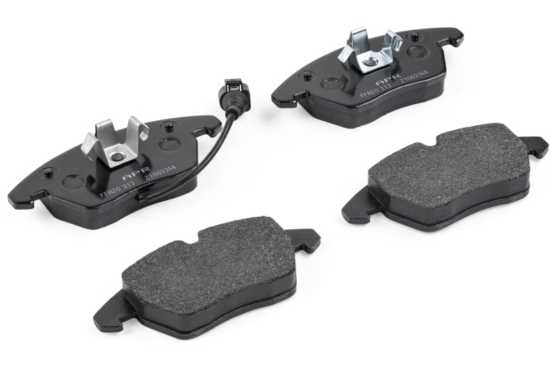 APR 2006-2013 Audi A3/A3 Quattro/06-14 フォルクスワーゲン GTI アドバンスドストリート ブレーキパッド - フロント