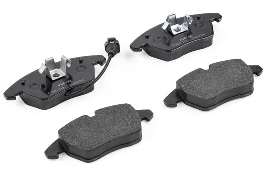 APR 2006-2013 Audi A3/A3 Quattro/06-14 フォルクスワーゲン GTI アドバンスドストリート ブレーキパッド - フロント