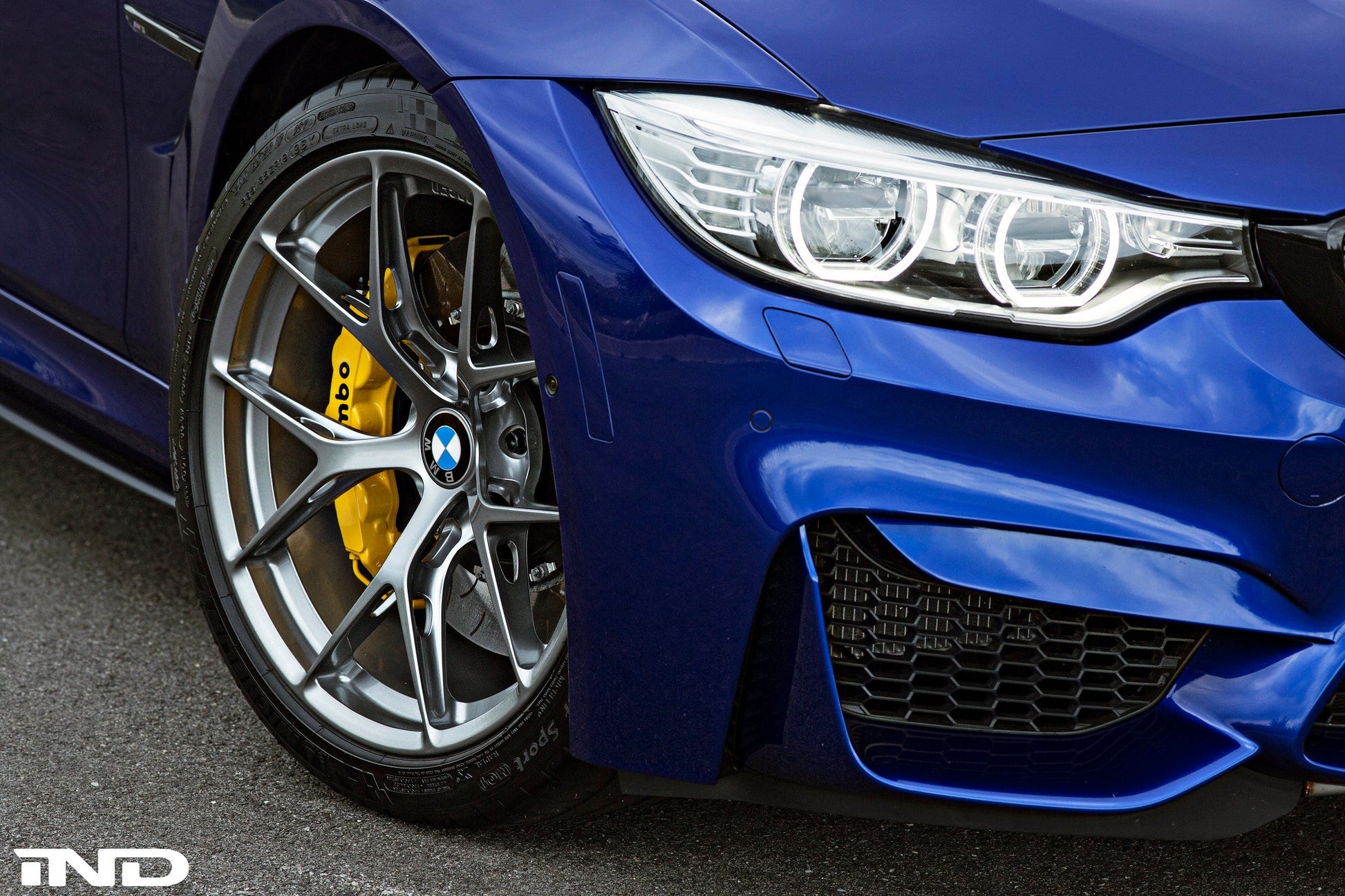 iND x Acexxon f8x m3 m4 reflector cosmetic package honeycomb - iND Distribution