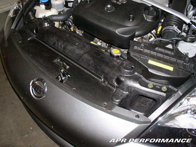 APRパフォーマンス 2003-2009 日産 350Z Z33 カーボンファイバー ラジエータークーリングシュラウド - CF-350231