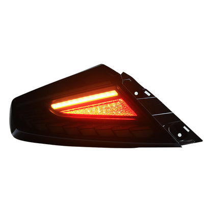OLM Phantom-Spec LEDテールライト（スモークレンズ ホワイトオプティック）- 2022年以降 WRX用
