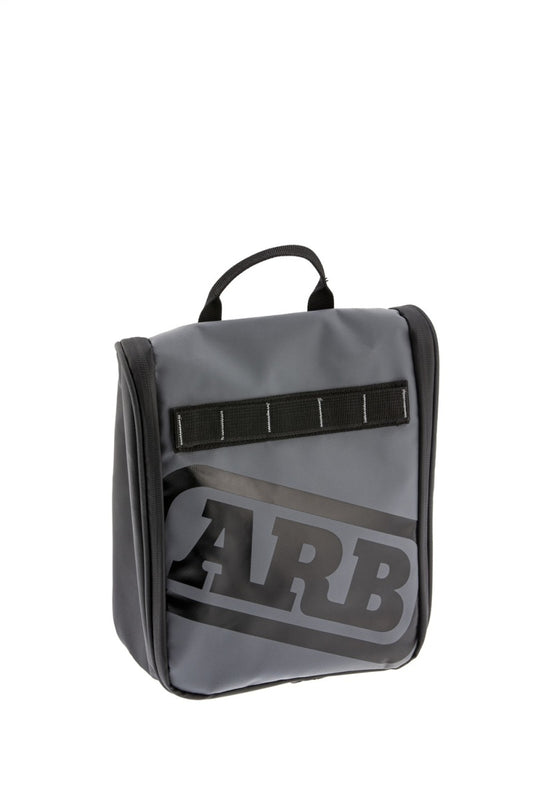 ARB トイレタリーバッグ チャコールフィニッシュ レッドアクセント PVC外装 メッシュポケット ミラー付き
