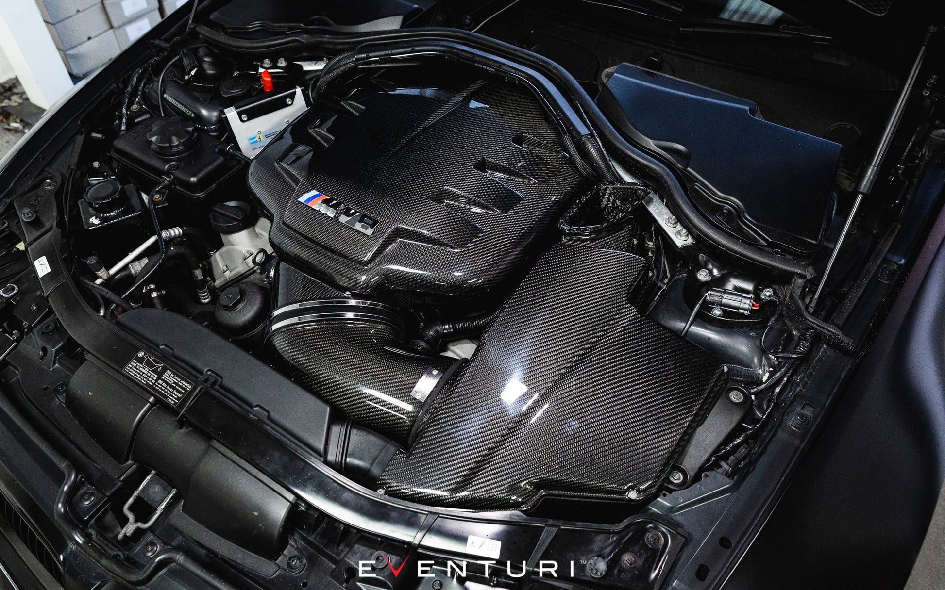Eventuri e9x m3 carbon inlet plenum - iND Distribution