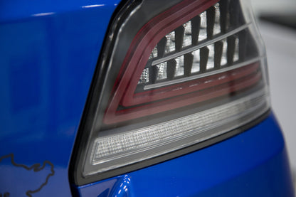 OLM Spec CR テールライト（クリアレンズ・ブラックベース）- 2015-2021 スバル WRX & STI用