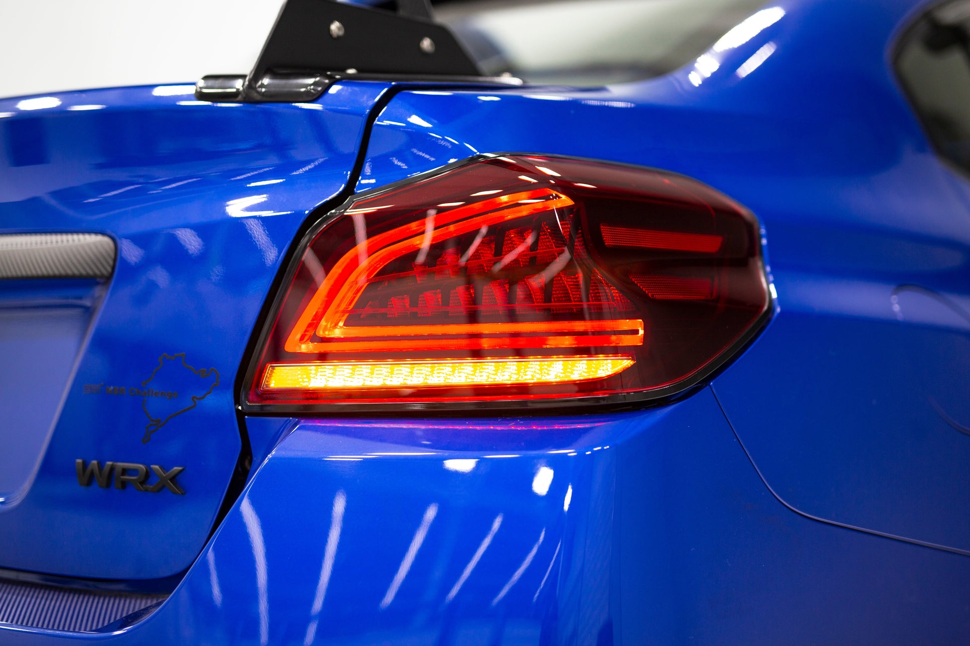 OLM Spec CR テールライト（レッドレンズ・ブラックベース）- 2015-2021 スバル WRX & STI用