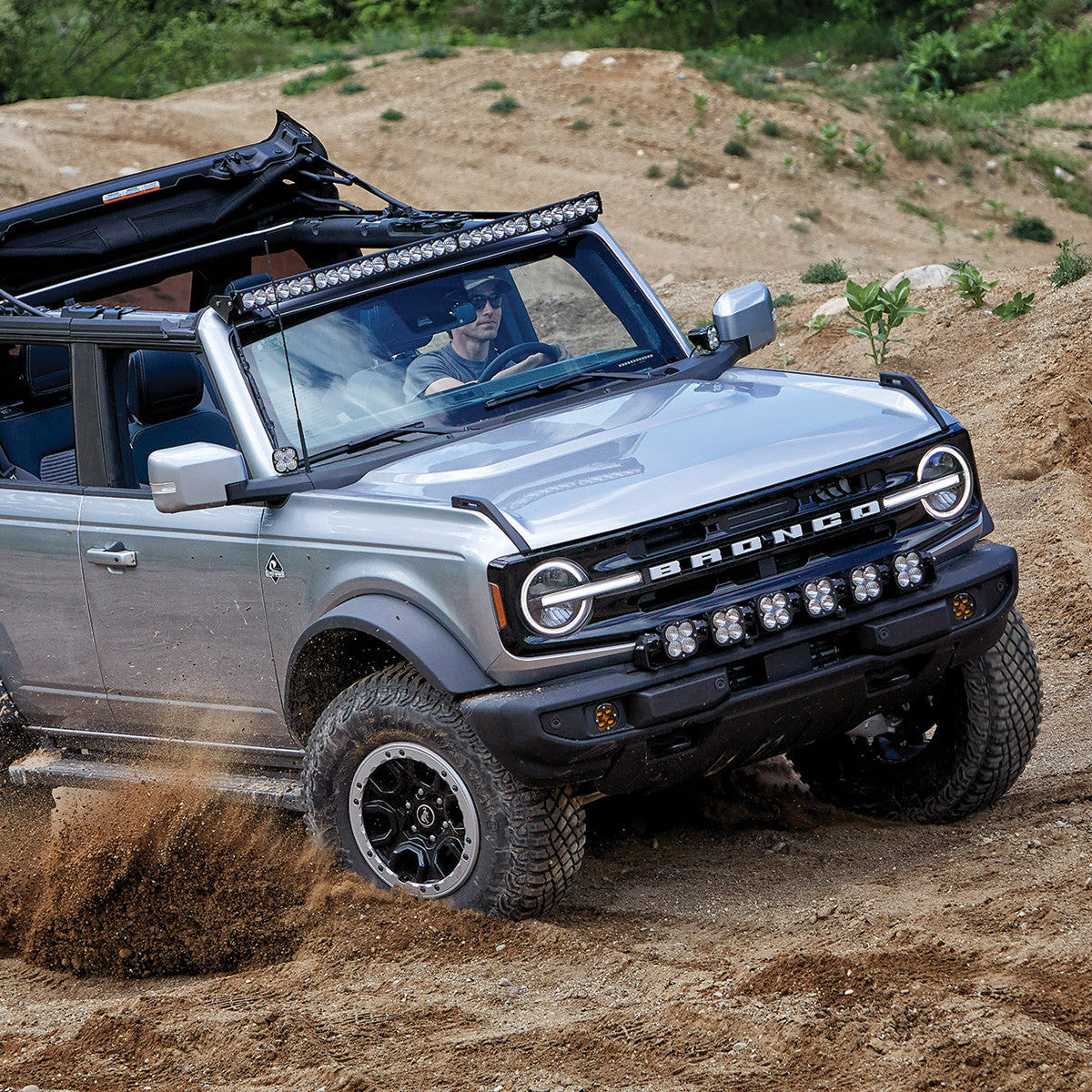 Baja Designs Ford Bronco (21年以降) 6 XL Pro リンカブルキット プラスチックバンパー用