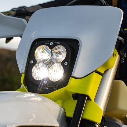 Baja Designs XL40（D/C）LEDヘッドライトキット（ディマー付き） - Husqvarna FE-S/FE-W/FE/TE（’24-25年モデル対応）