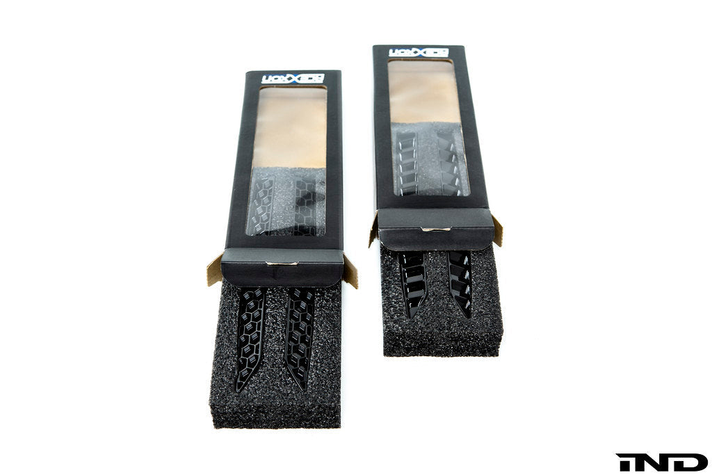 IND x Acexxon G8X M3 / M4 リフレクターコスメティックパッケージ