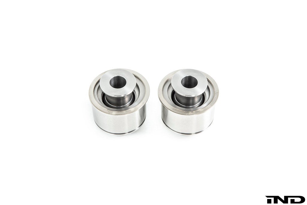 Fall-Line Motorsports E9X M3 / E82 1M リアロアコントロールアームベアリングセット - アウター