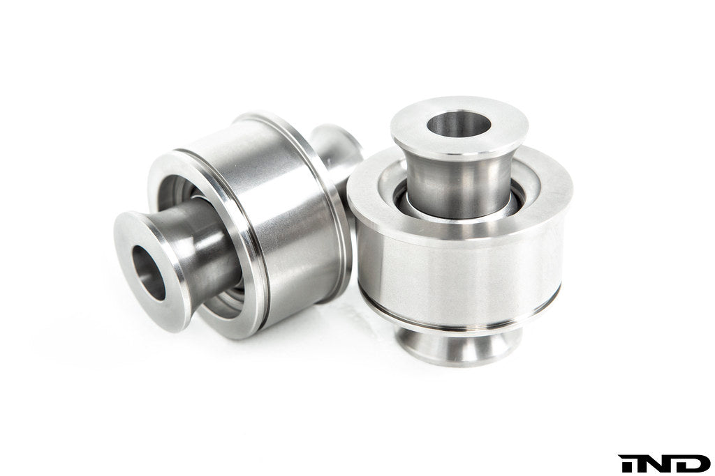 Fall-Line Motorsports E9X M3 / E82 1M ロワーテンションアームベアリング - アウター