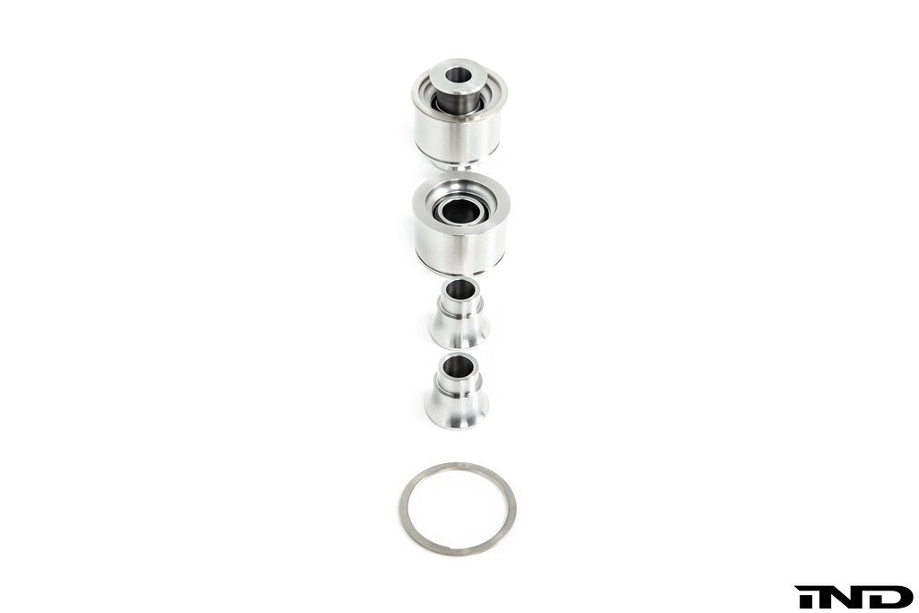 Fall-Line Motorsports E9X M3 / E82 1M リアロアコントロールアームベアリングセット - アウター