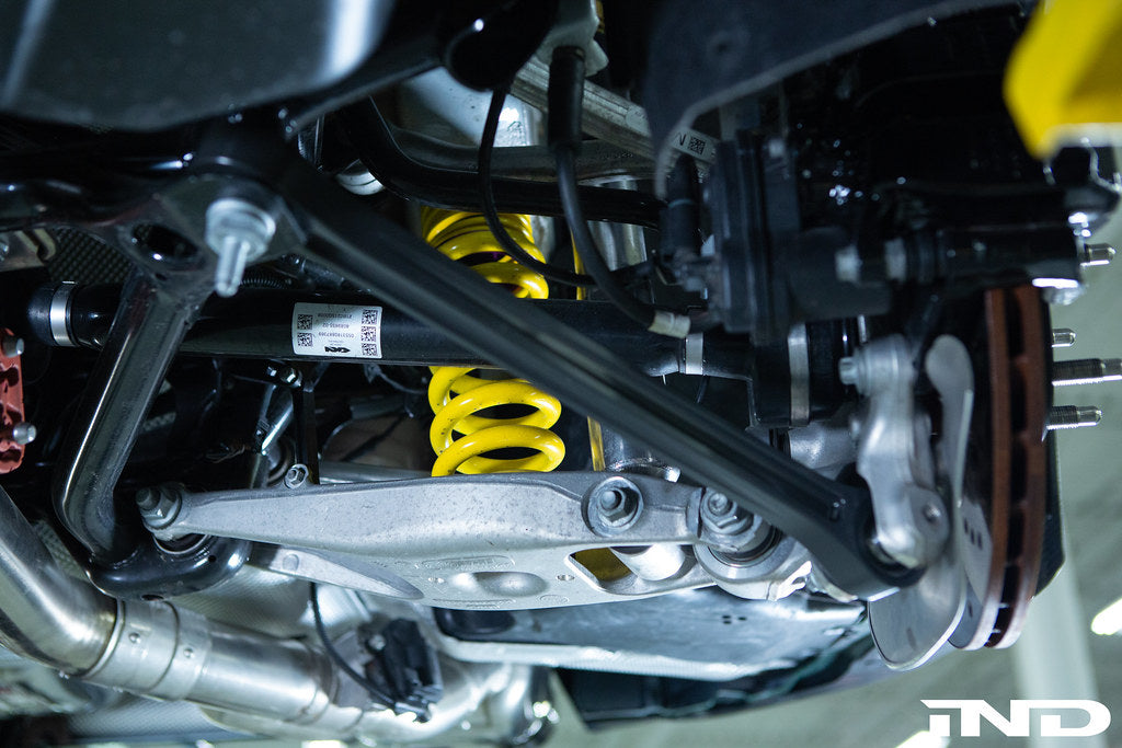 Front view of rear lower tension arm installed in G82 M4