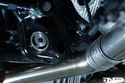 Fall-Line Motorsports G8x / F8x / E9x / E82 リアロアコントロールアームカップ サブフレームベアリングセット