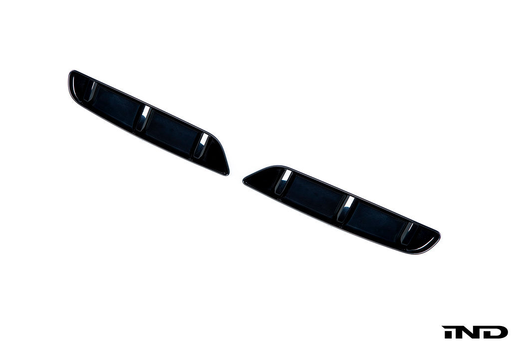 IND F97 X3M LCI リアリフレクターインサートセット