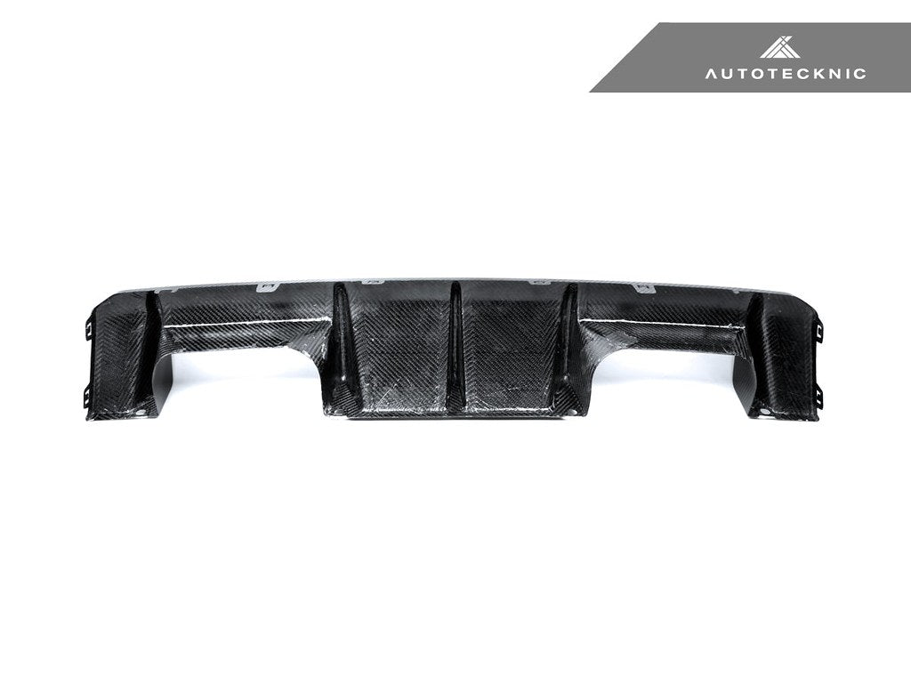 AutoTecknic G8X M3 / M4 ドライカーボン パフォーマンスリアディフューザー