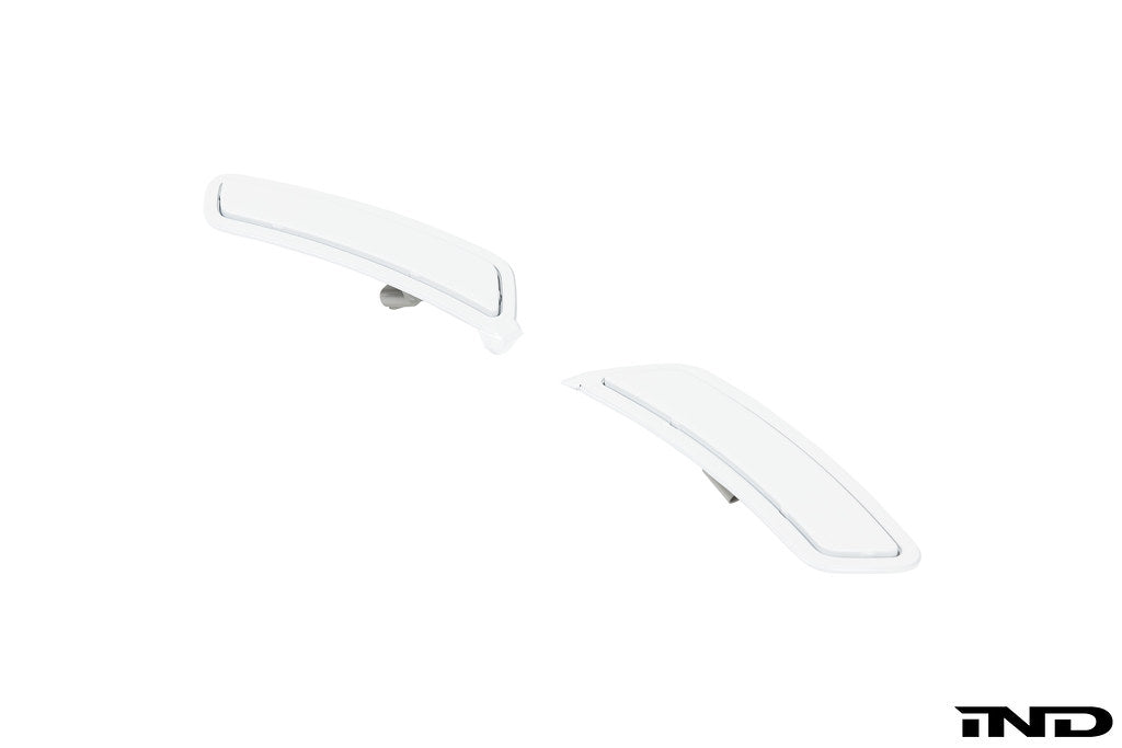 IND I20 iX 塗装済みフロントリフレクターセット