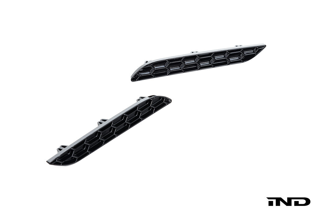 IND x Acexxon G42 2シリーズ Mスポーツリフレクターコスメティックパッケージ