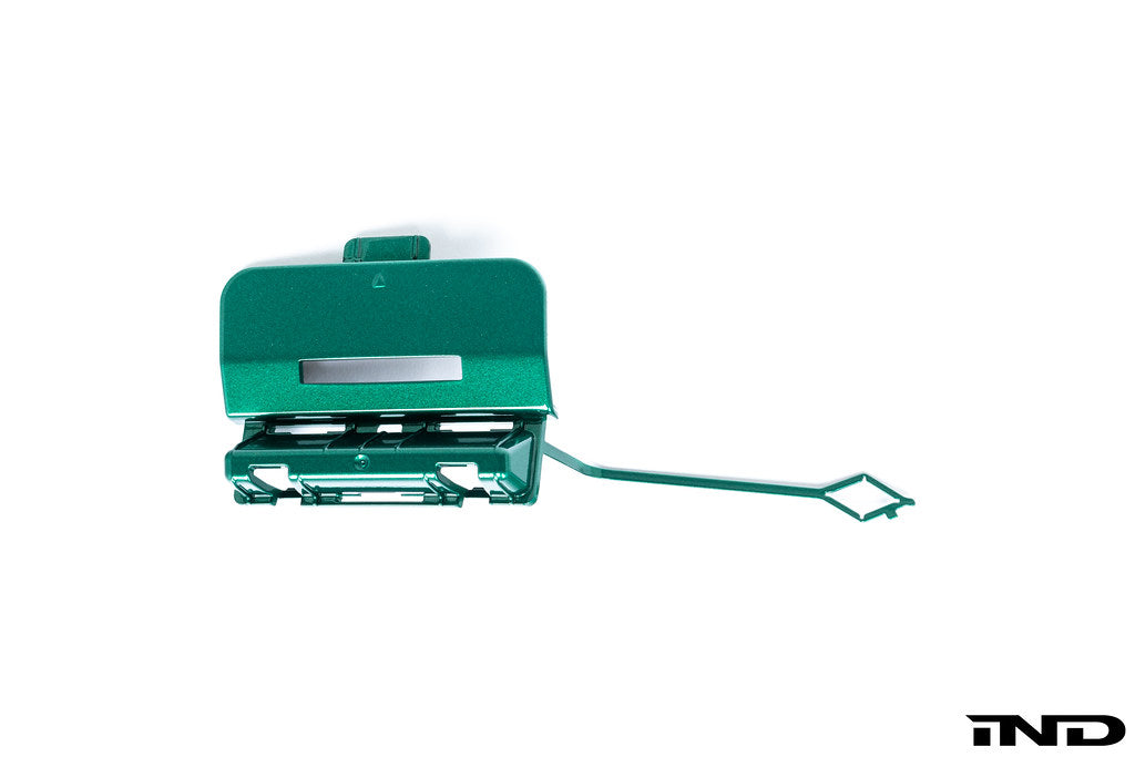 IND G8X M3 / M4 純正交換用リア牽引フックカバー