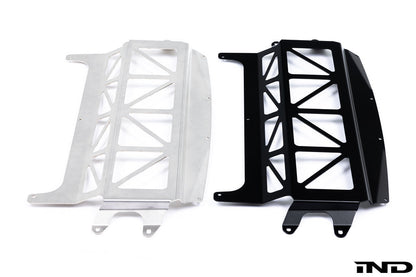 Fall-Line Motorsports F8X M2C / M3 / M4 オイルクーラーガード V2