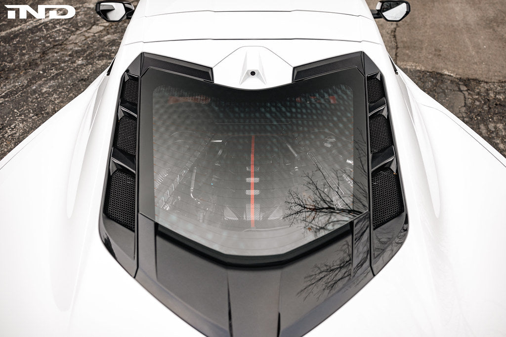 Eventuri シボレー C8 コルベット ブラックカーボン エンジンカバー