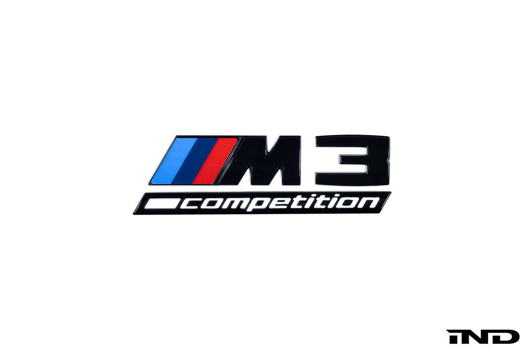IND G8X M3 / M4 コンペティション グロスブラック フロントグリルエンブレム