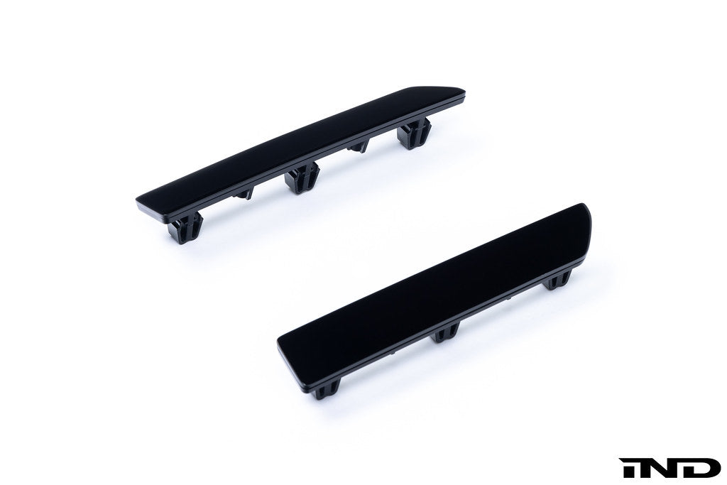 IND G87 M2 塗装済みリアリフレクターセット - グロスブラック