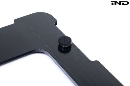 IND BMW アルティメイトナンバープレートキット