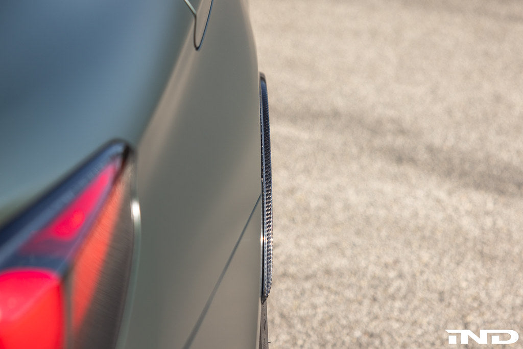 AutoTecknic F90 M5 カーボンリアホイールアーチ エクステンションセット