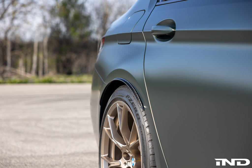 AutoTecknic F90 M5 カーボンリアホイールアーチ エクステンションセット