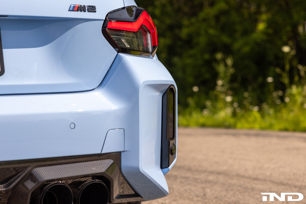 IND G87 M2 塗装済みリアリフレクターセット - グロスブラック