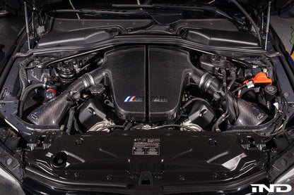 Eventuri BMW E60 M5 / E63 M6 ブラックカーボンインテークシステム - V2