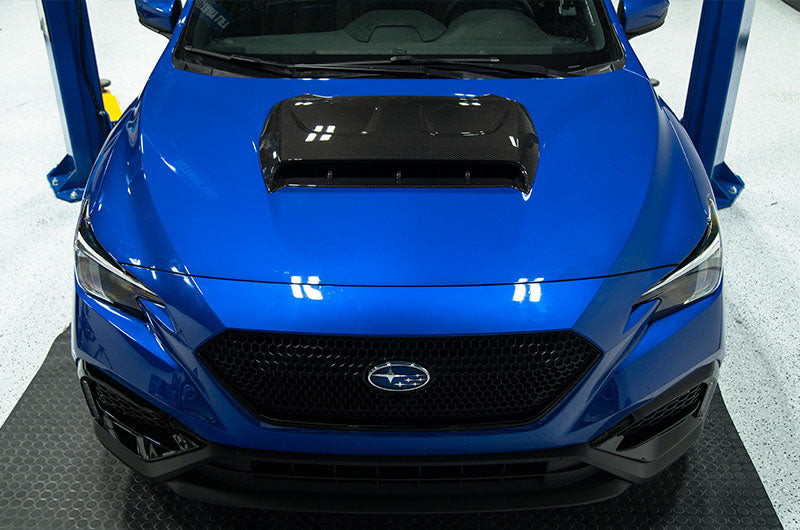 OLM LE ドライカーボン フードスクープカバー - 2022年以降 WRX用